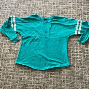 Green football style long sleeve shirt, cotton, medium